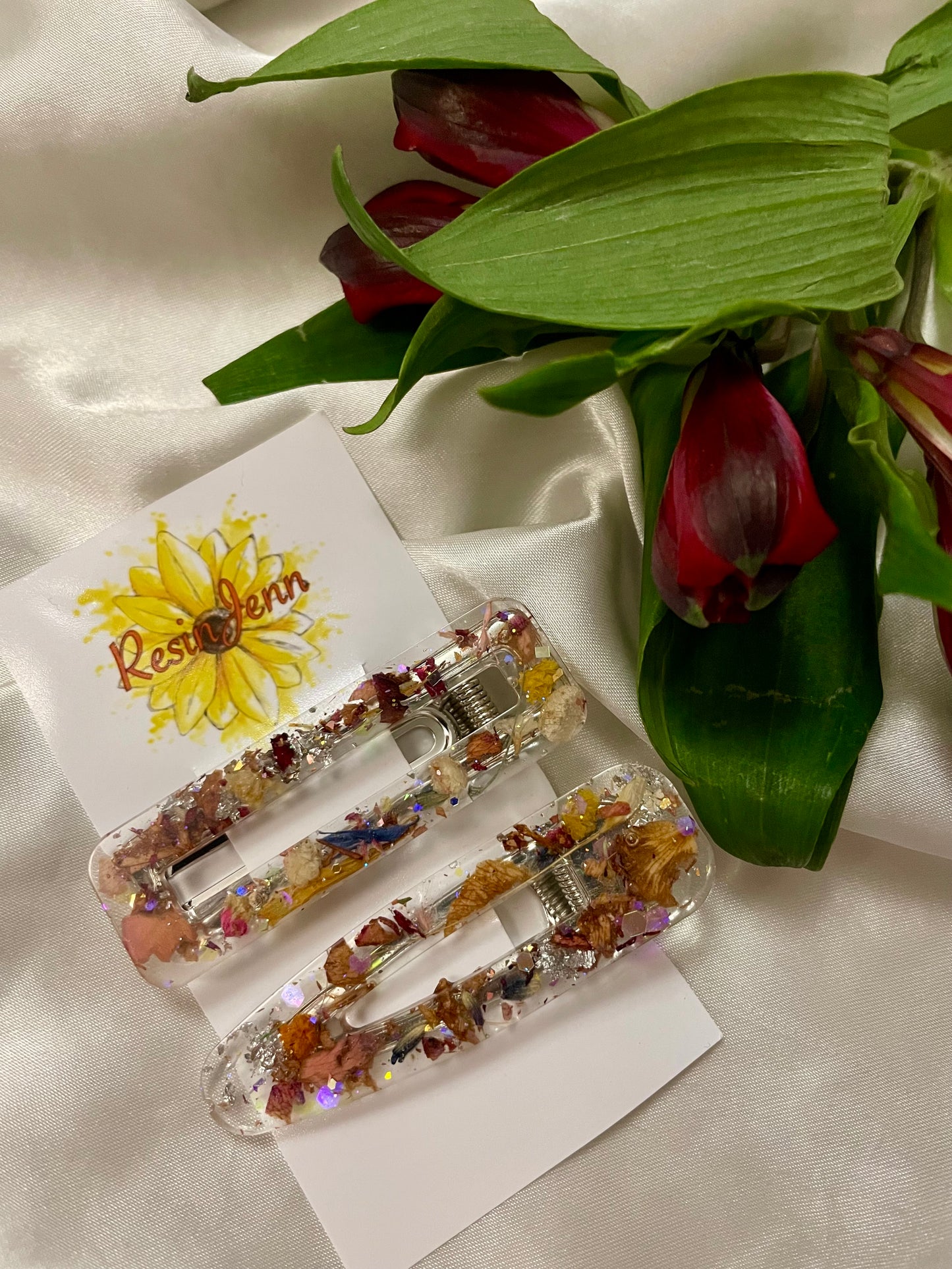 Set of dried flower hair clips
