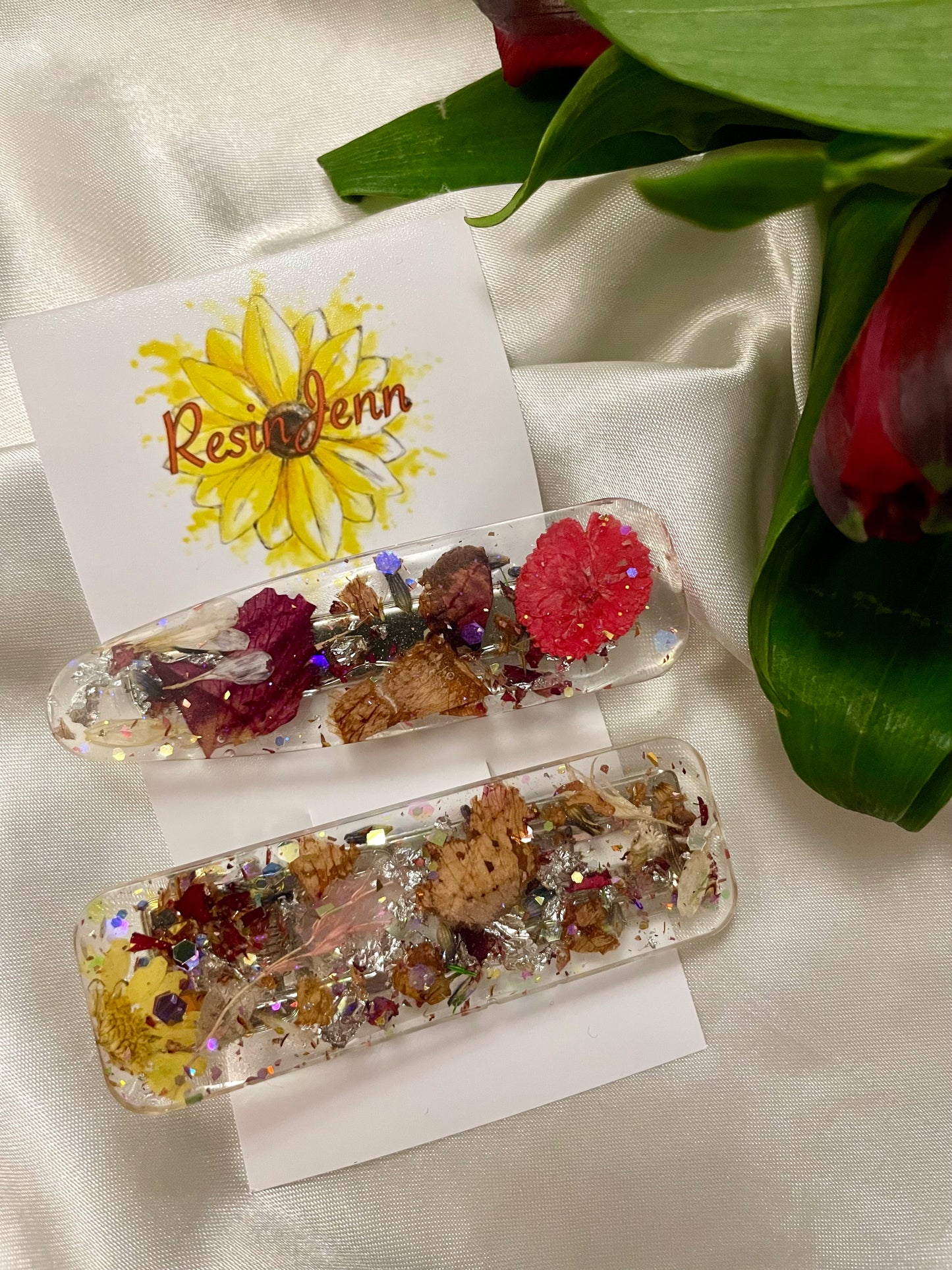 Set of dried flower hair clips