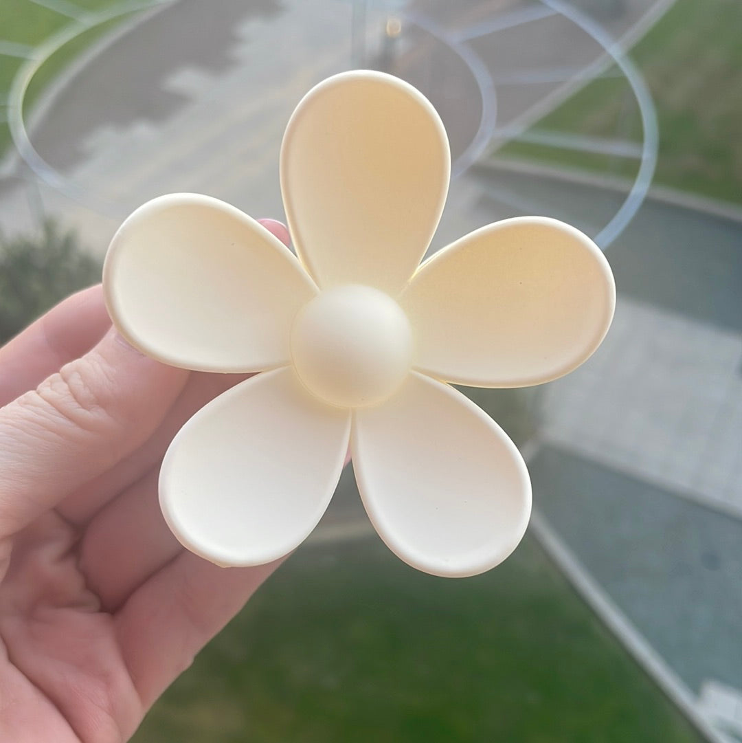 Flower hair clamp