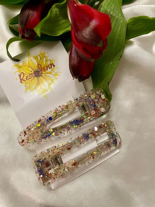Set of dried flower hair clips