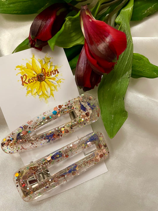 Set of dried flower hair clips