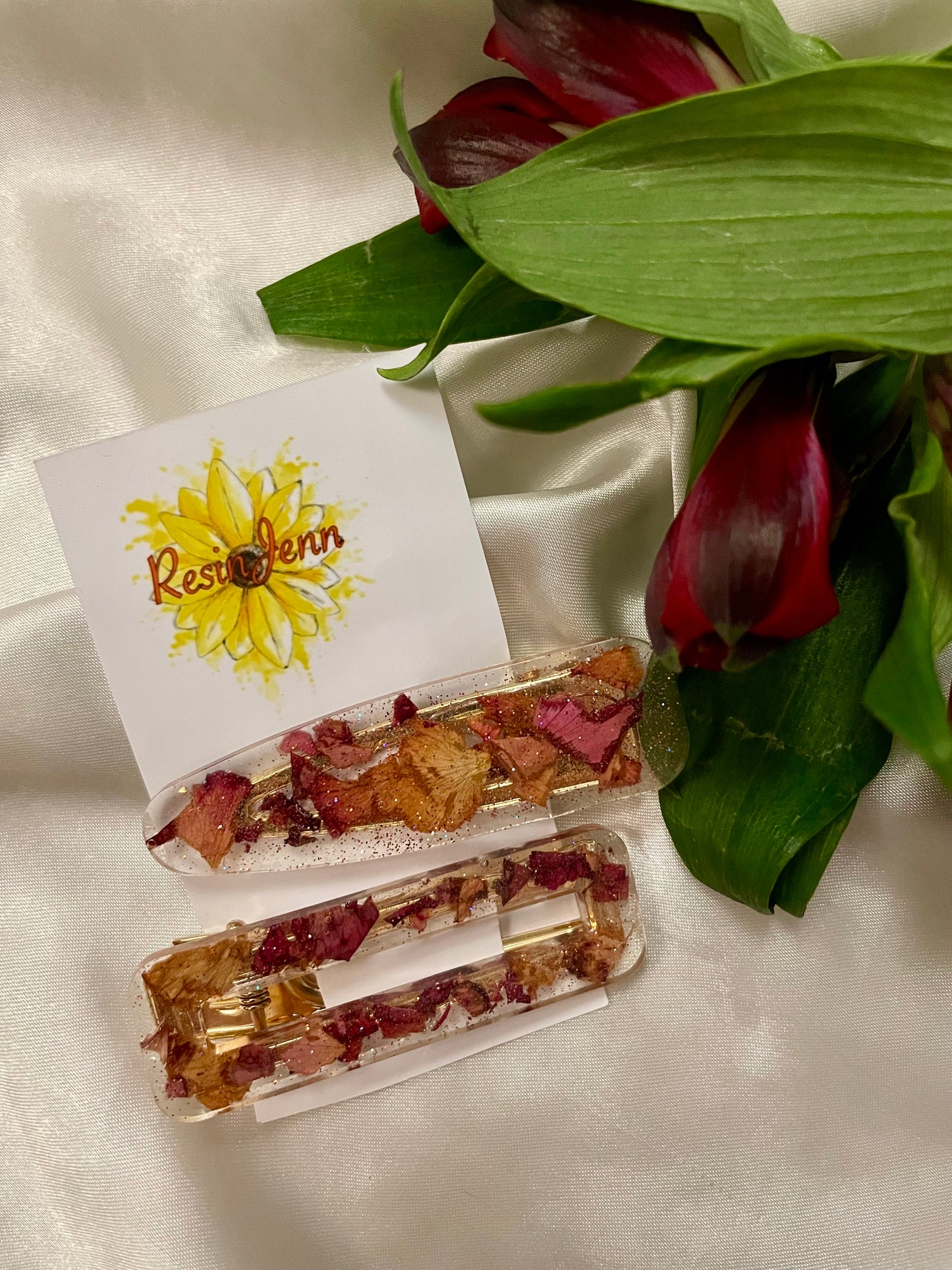 Set of dried flower hair clips