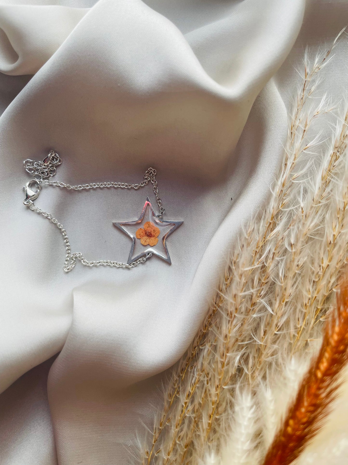 Blossom flower star bracelet