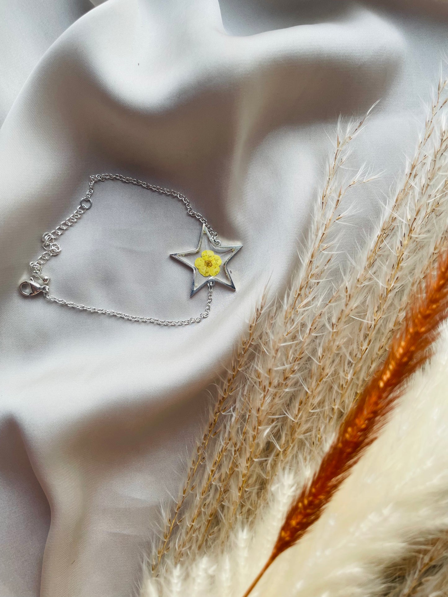 Blossom flower star bracelet