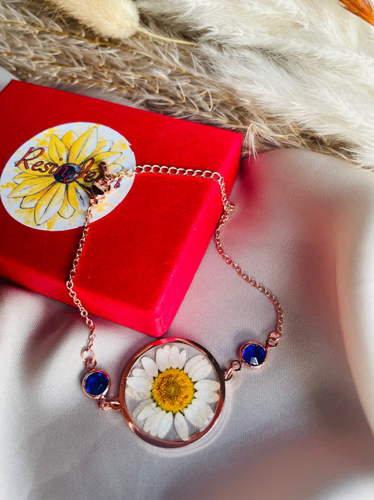 Daisy & sapphire bracelet